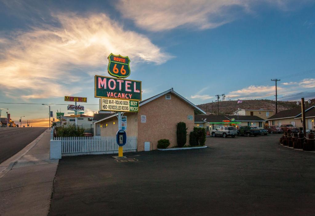 Route 66 Motel Барстоу Екстериор снимка